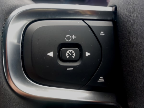 Used Volvo XC40 2024 for sale - 76271918: Photo 18