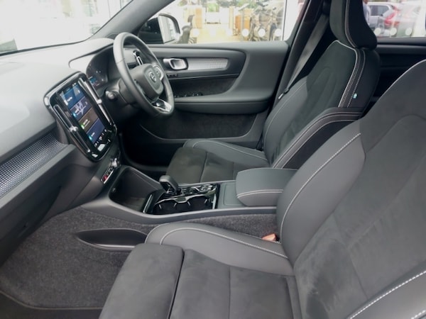Used Volvo XC40 2024 for sale - 76271918: Photo 5