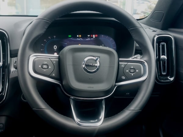 Used Volvo XC40 2024 for sale - 76271918: Photo 7