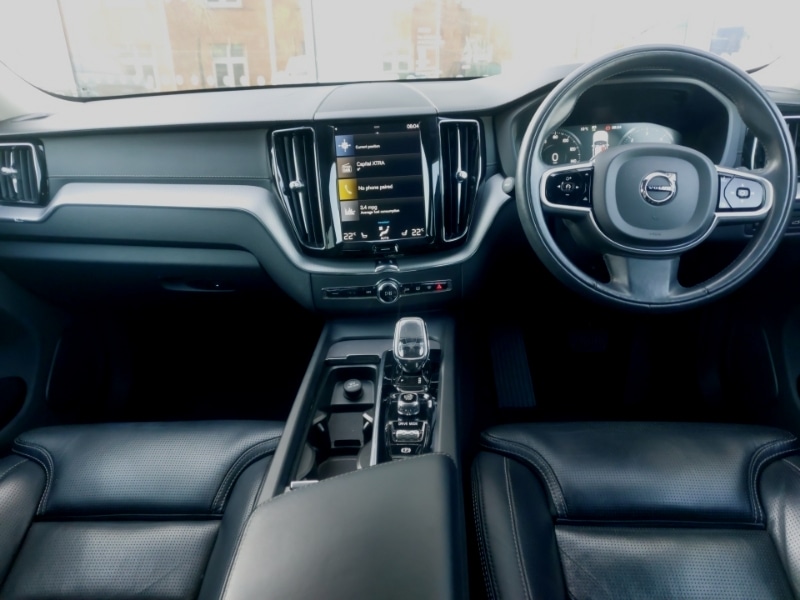 Used Volvo XC60 2019 for sale - 78151544: Photo 2