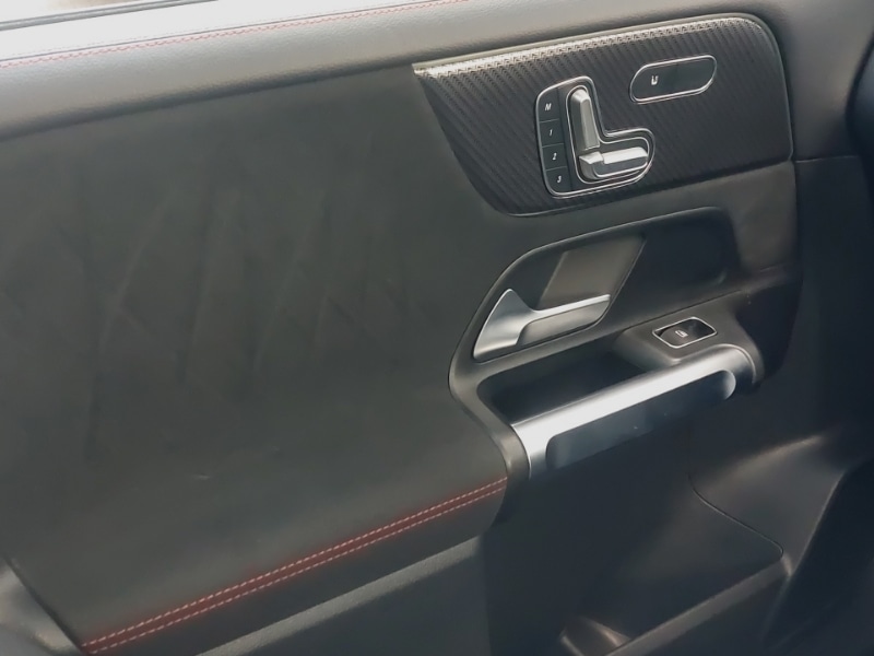 Used Mercedes-Benz GLB 2021 for sale - 76506975: Photo 11