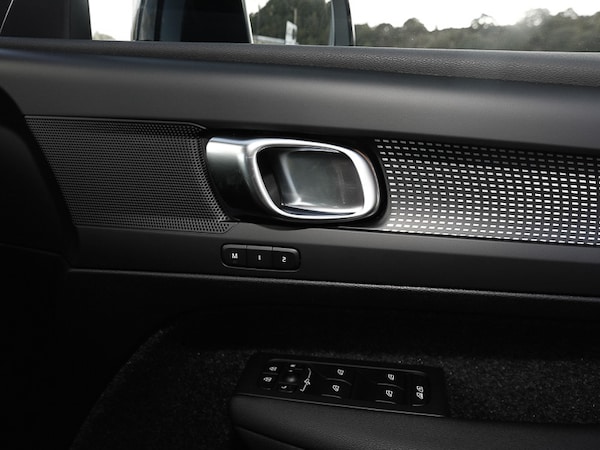 Used Volvo XC40 2025 for sale - 76199493: Photo 14
