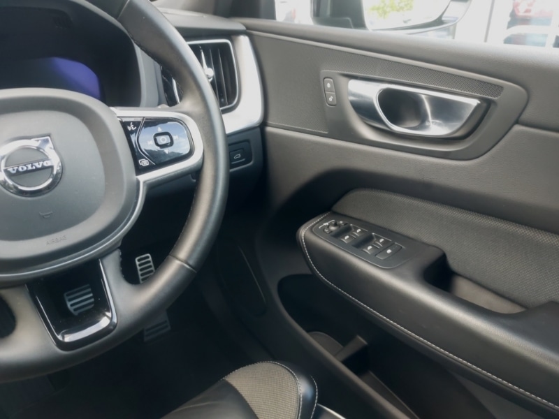 Used Volvo XC60 2022 for sale - 76165842: Photo 10