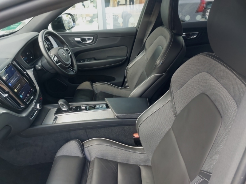 Used Volvo XC60 2022 for sale - 76165842: Photo 5