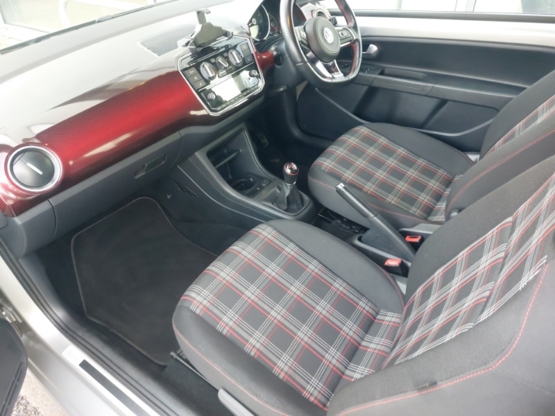 Used Volkswagen up! 2018 for sale - 76856727: Photo 5