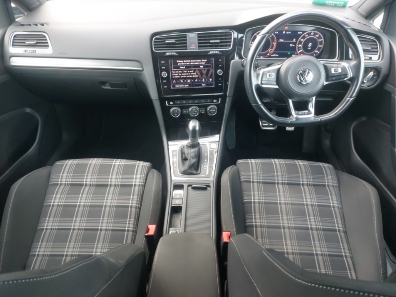 Used Volkswagen Golf 2018 for sale - 76518703: Photo 2