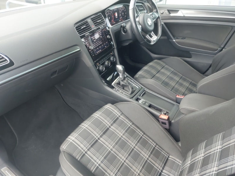 Used Volkswagen Golf 2018 for sale - 76518703: Photo 5