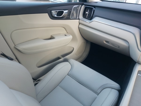 Used Volvo XC60 2024 for sale - 76331795: Photo 11