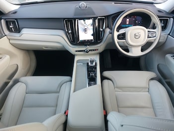 Used Volvo XC60 2024 for sale - 76331795: Photo