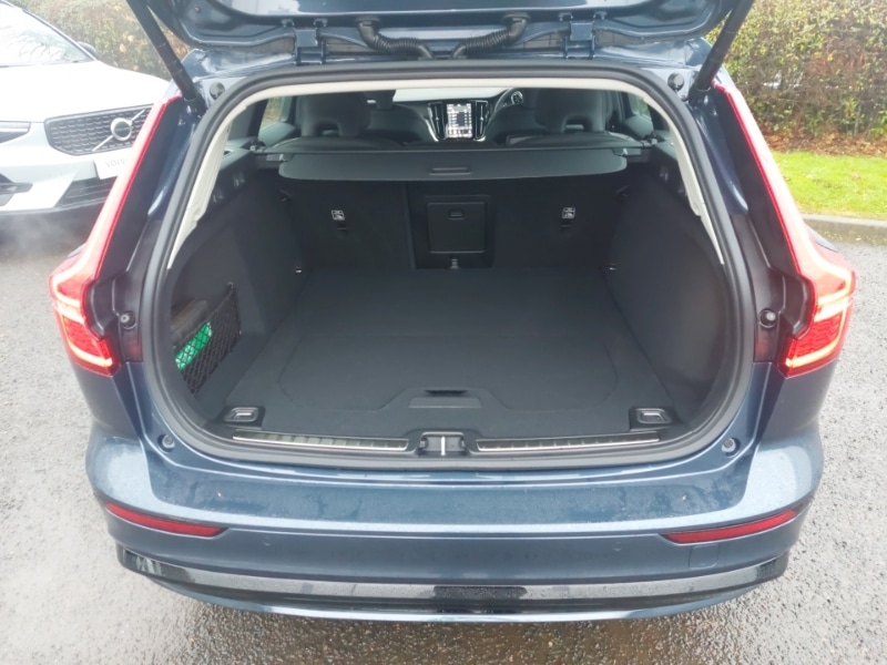 Used Volvo V60 2025 for sale - 77644324: Photo 8