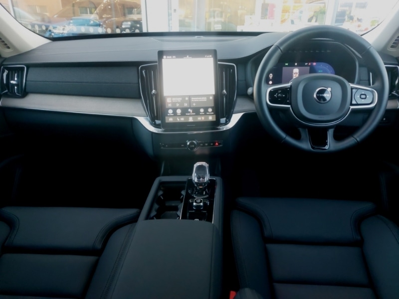 Used Volvo XC90 2025 for sale - 77004590: Photo 2