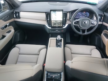 Used Volvo XC90 2025 for sale - 77141693: Photo