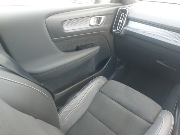 Used Volvo XC40 2022 for sale - 75576747: Photo 11
