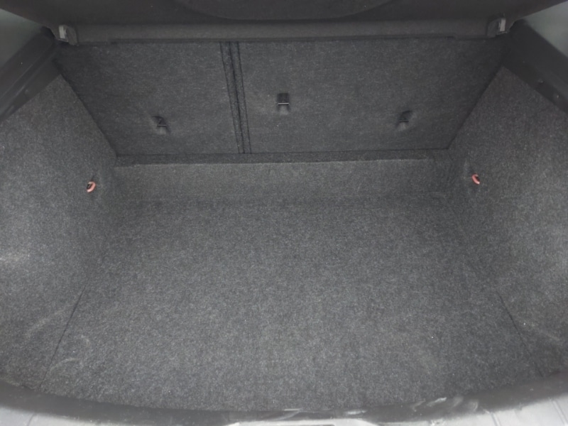 Used Volvo V40 2019 for sale - 76537260: Photo 8