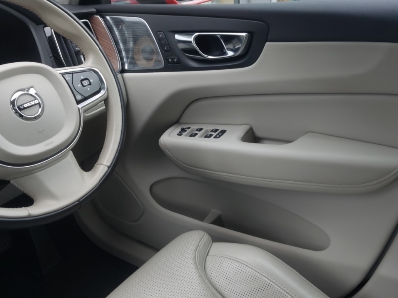 Used Volvo XC60 2020 for sale - 76630740: Photo 10