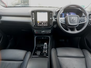 Used Volvo XC40 2025 for sale - 79101472: Photo