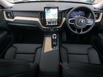 Used Volvo XC60 2025 for sale - 77503039: Photo