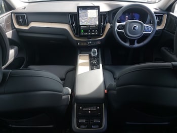 Used Volvo XC60 2025 for sale - 79011415: Photo