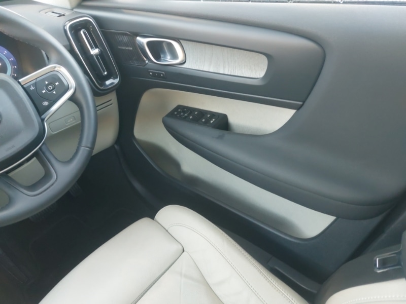 Used Volvo XC40 2022 for sale - 76943141: Photo 10