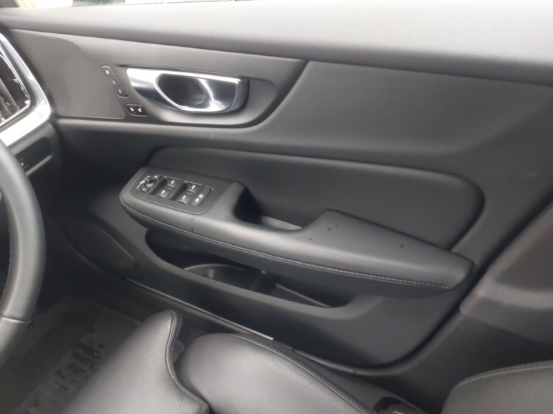 Used Volvo V60 2022 for sale - 76431695: Photo 10