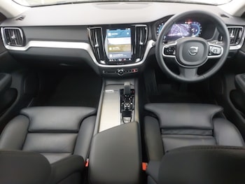 Used Volvo V60 2022 for sale - 76431695: Photo