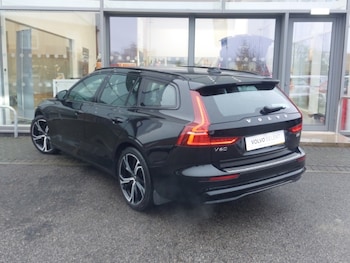 Used Volvo V60 2022 for sale - 76431695: Photo