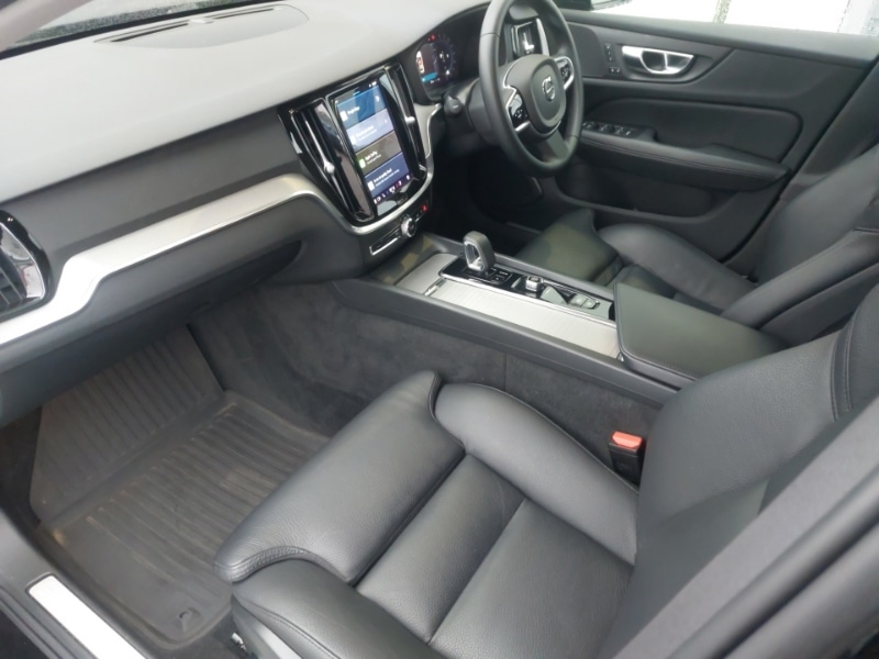 Used Volvo V60 2022 for sale - 76431695: Photo 5