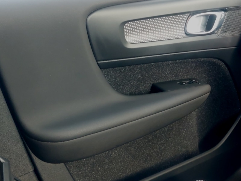 Used Volvo XC40 2019 for sale - 76465390: Photo 11