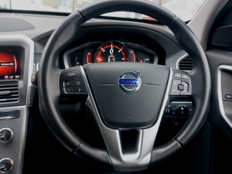 Used Volvo XC60 2017 for sale - 76596760: Photo 7