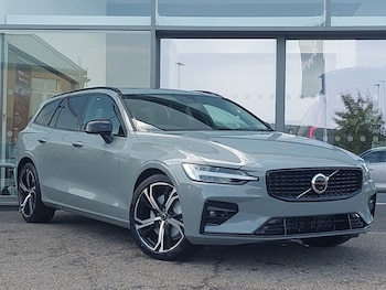 Used Volvo V60 2025 for sale - 75576456: Photo
