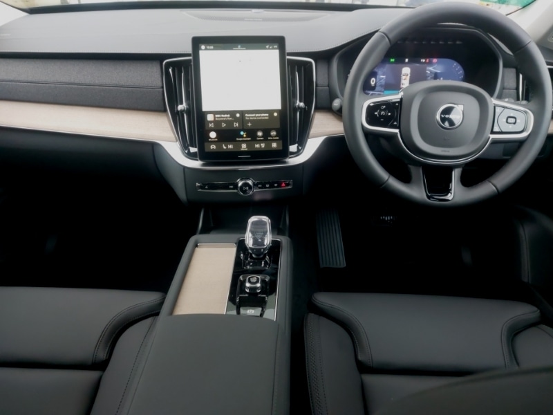 Used Volvo XC90 2025 for sale - 77150314: Photo 2