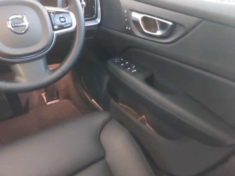 Used Volvo V60 2025 for sale - 77173921: Photo 10