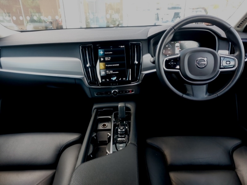 Used Volvo V90 2021 for sale - 76052181: Photo 2