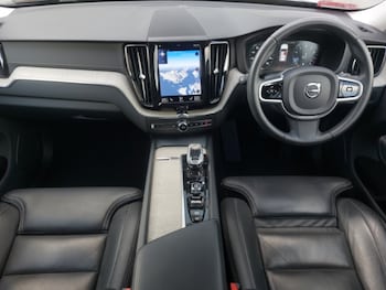 Used Volvo XC60 2021 for sale - 76983557: Photo