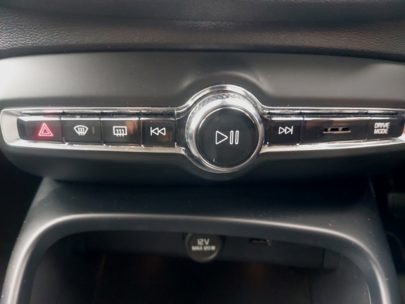 Used Volvo XC40 2021 for sale - 76478384: Photo 13