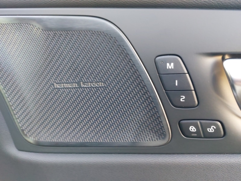 Used Volvo XC60 2025 for sale - 77453952: Photo 13