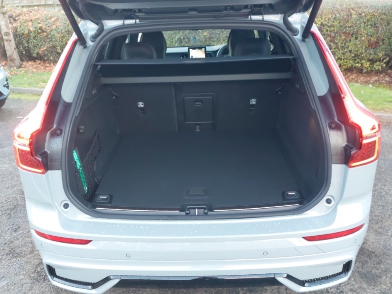 Used Volvo XC60 2025 for sale - 77453952: Photo 8