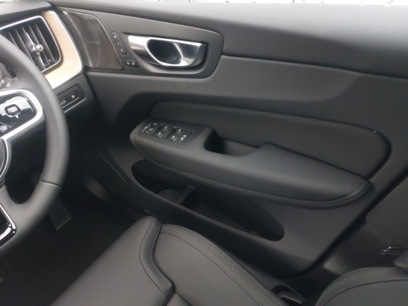 Used Volvo XC60 2025 for sale - 77223655: Photo 10