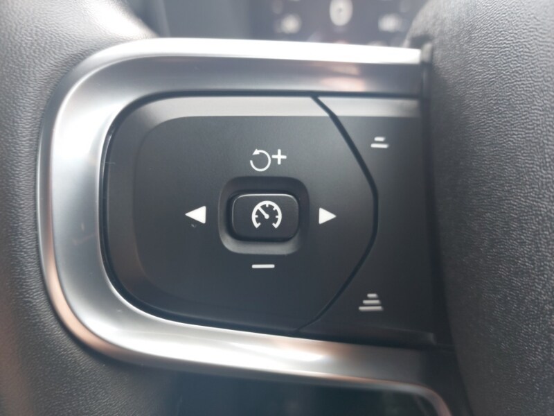 Used Volvo XC40 2022 for sale - 76387761: Photo 15