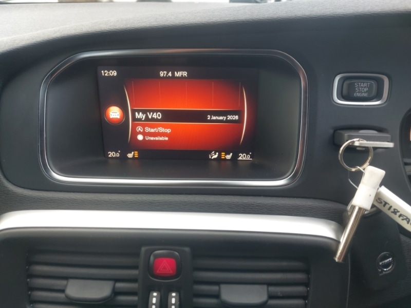 Used Volvo V40 2018 for sale - 77223653: Photo 13