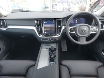 Used Volvo V60 2025 for sale - 75591997: Photo