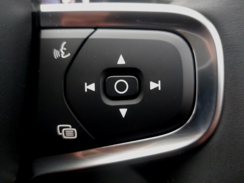 Used Volvo XC40 2025 for sale - 76879814: Photo 17