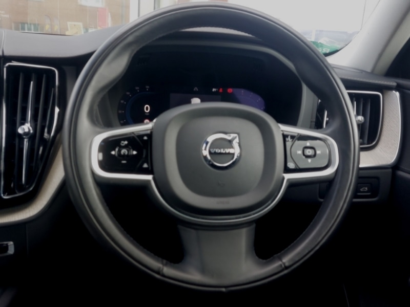 Used Volvo XC60 2022 for sale - 78085377: Photo 7