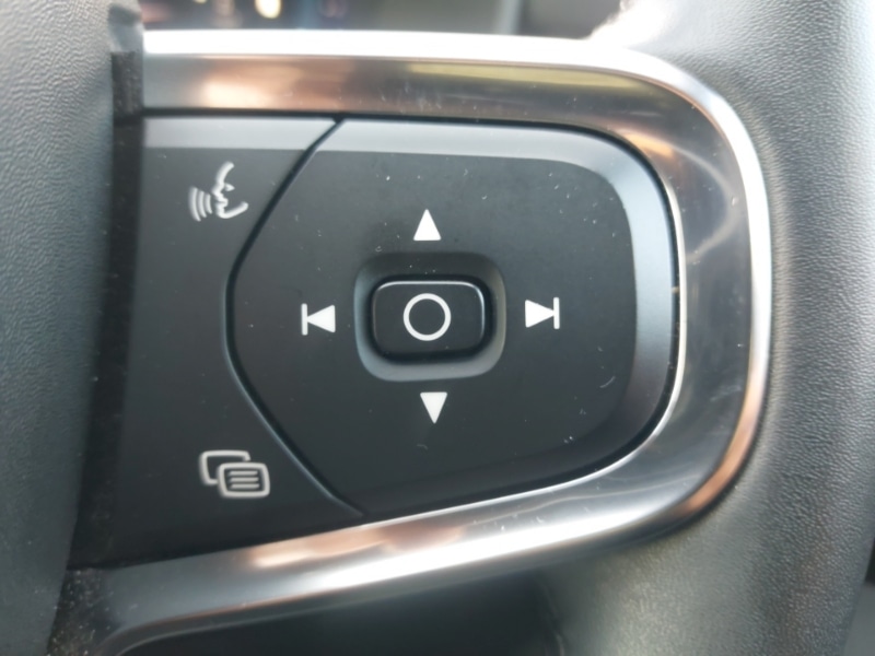 Used Volvo XC40 2023 for sale - 77751480: Photo 17