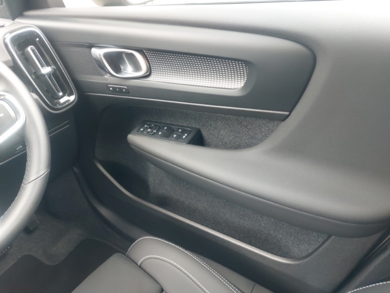 Used Volvo XC40 2024 for sale - 77141696: Photo 10