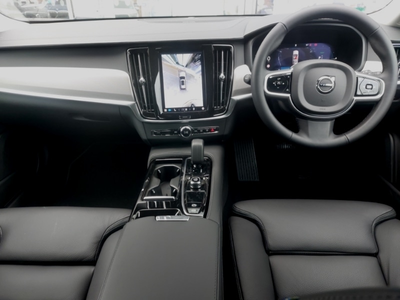 Used Volvo V90 2025 for sale - 77767246: Photo 2