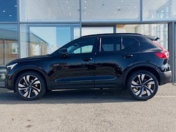 Used Volvo XC40 2024 for sale - 75882637: Photo