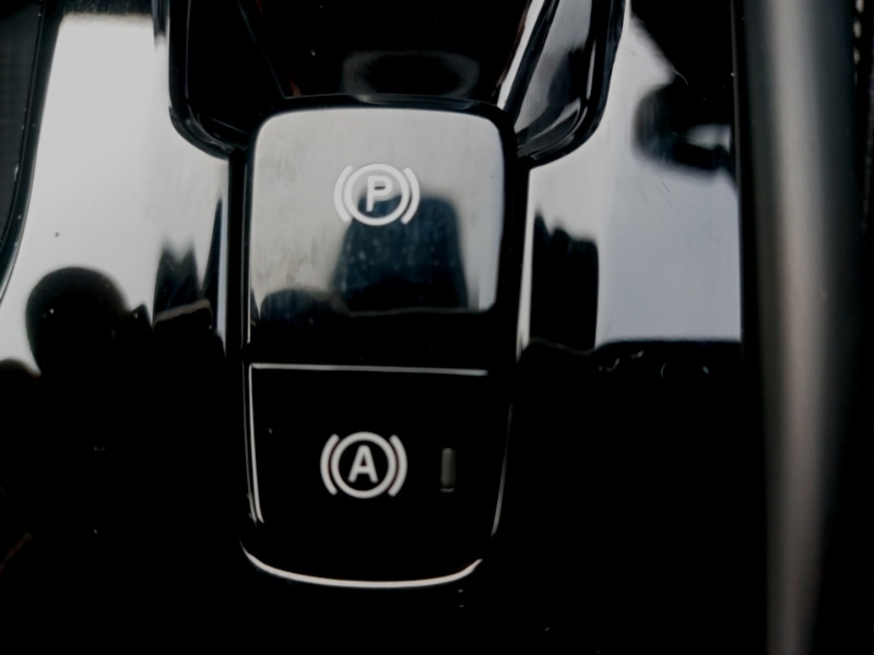 Used Volvo XC40 2025 for sale - 76827132: Photo 16