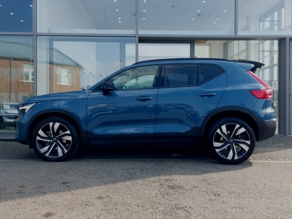 Used Volvo XC40 2024 for sale - 75652490: Photo 4