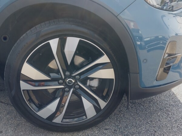Used Volvo XC40 2024 for sale - 75652490: Photo 9